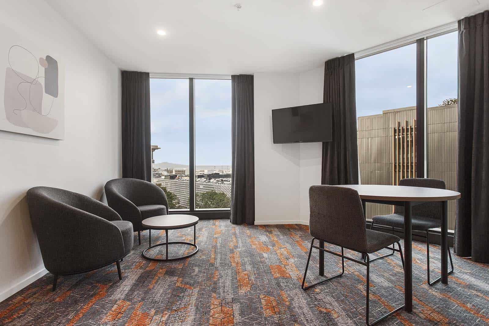 Ramada By Wyndham Newmarket Auckland Extérieur photo