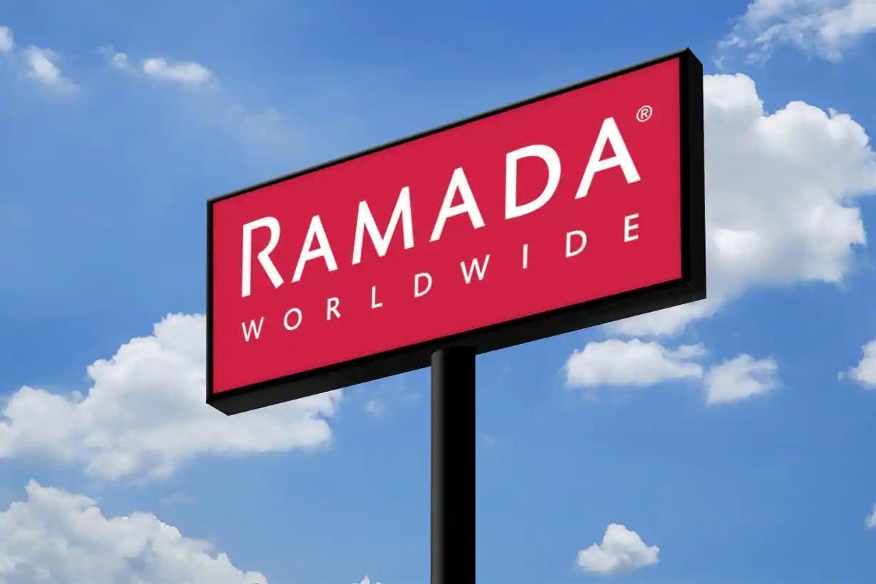 Ramada By Wyndham Newmarket Auckland Extérieur photo