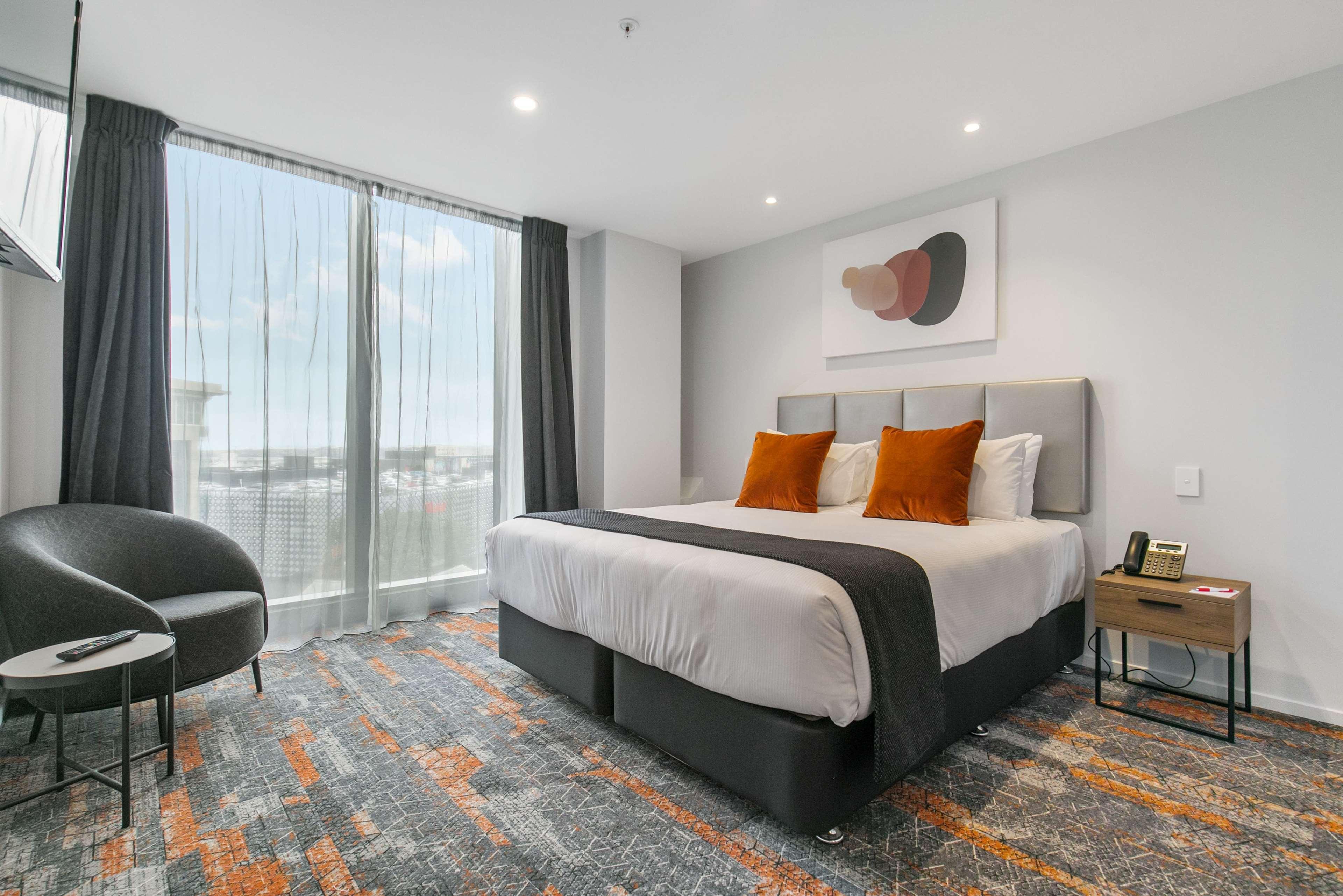 Ramada By Wyndham Newmarket Auckland Extérieur photo
